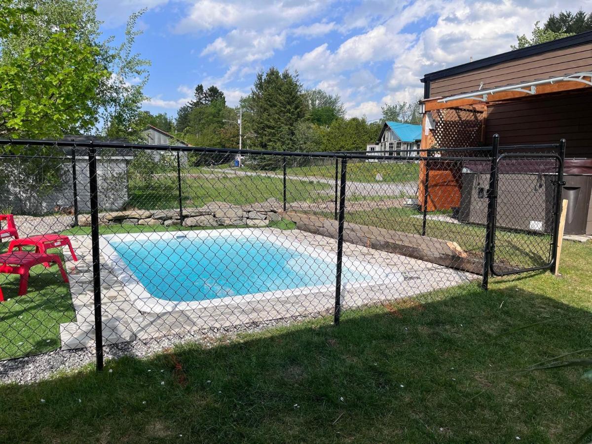 La Spacieuse Riverstone Citq3O1849 Saint Pierre de Broughton Luaran gambar
